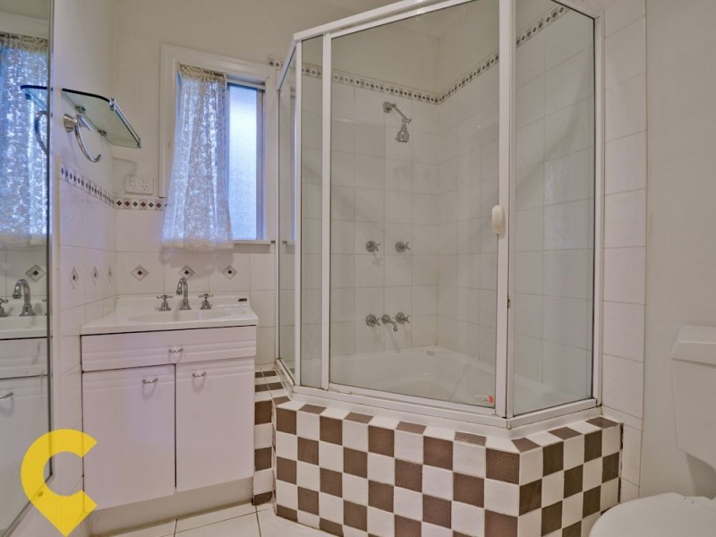 12 Kurts Street, Holland Park West QLD 4121