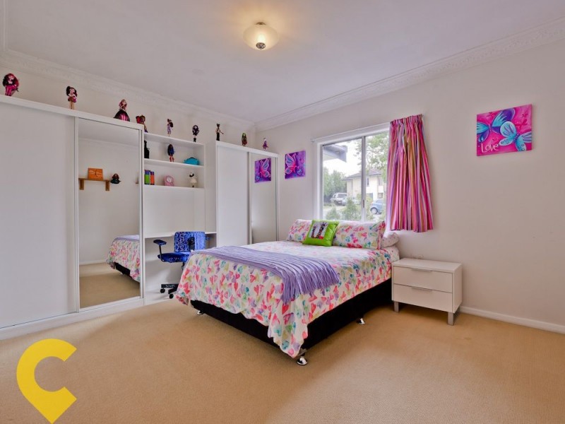 12 Kurts Street, Holland Park West QLD 4121