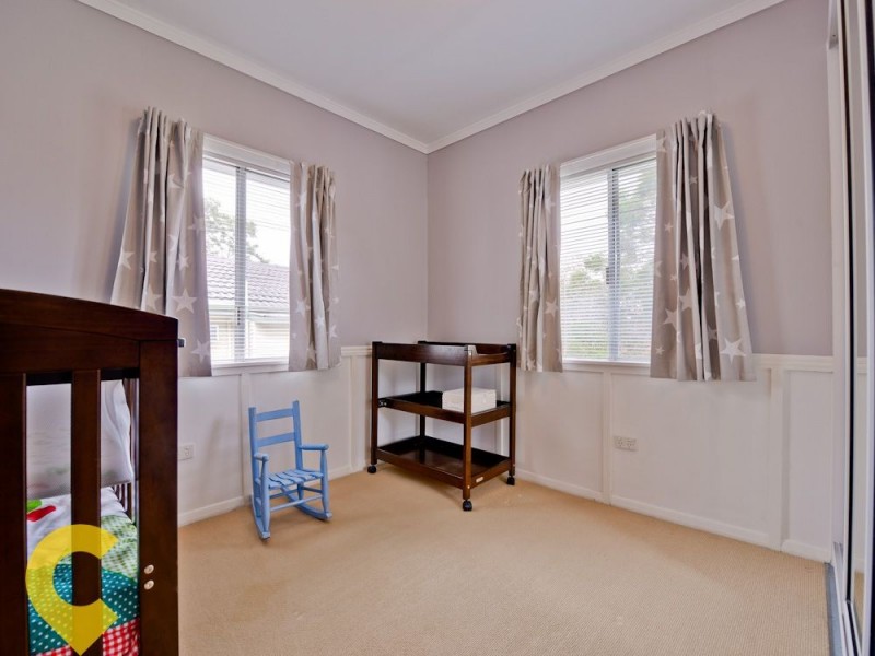 12 Kurts Street, Holland Park West QLD 4121