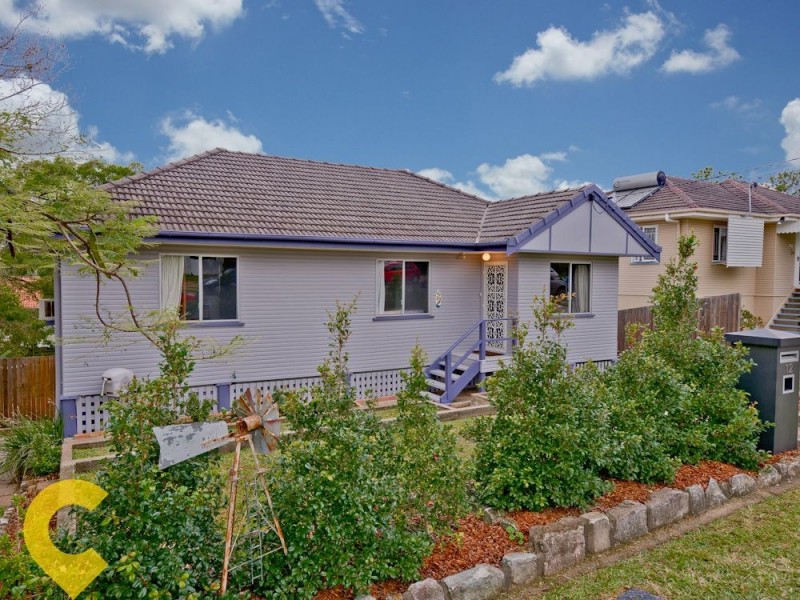 12 Kurts Street, Holland Park West QLD 4121
