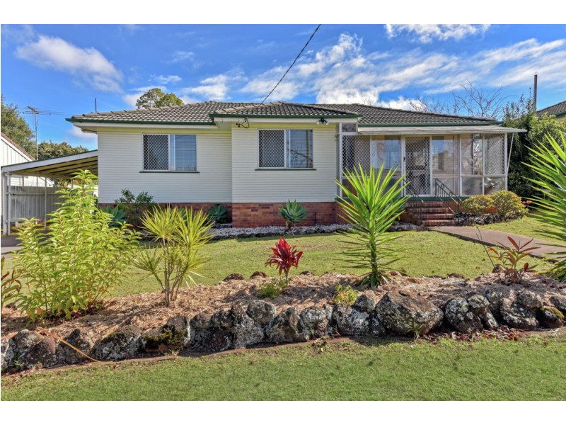 19 Berghofer Street, Rockville QLD 4350