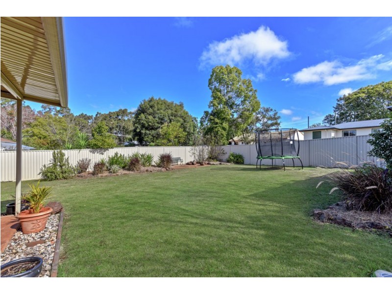 19 Berghofer Street, Rockville QLD 4350