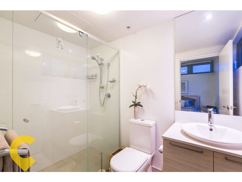 11406/8 Harbour Road, Hamilton QLD 4007