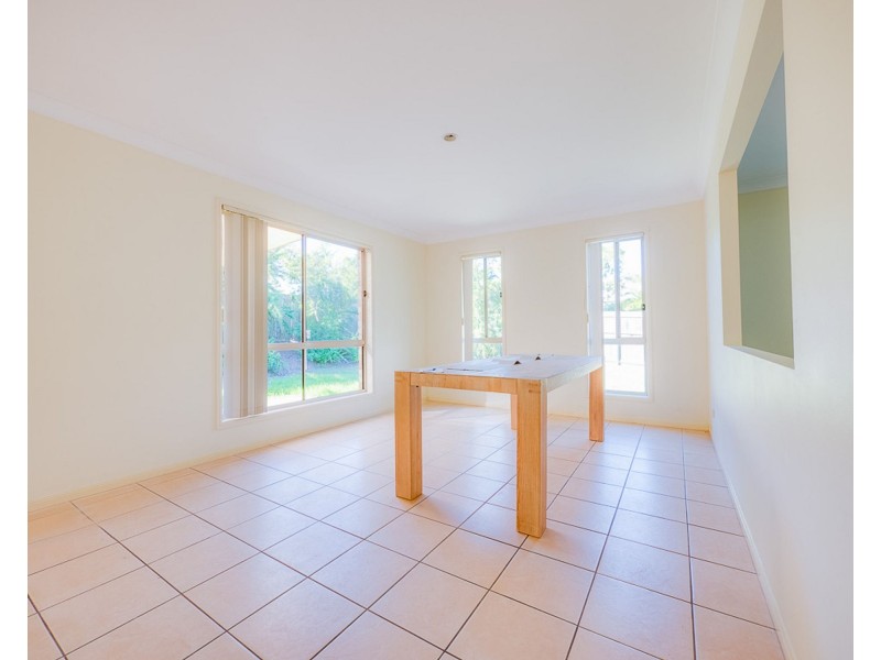 30 Naracoorte Pl, Parkinson QLD 4115