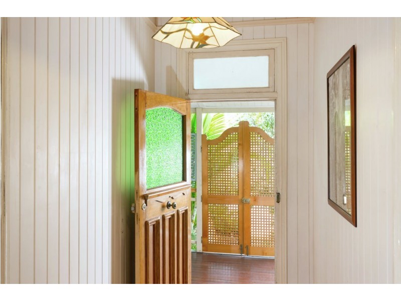 166 Agnew Street, Morningside QLD 4170