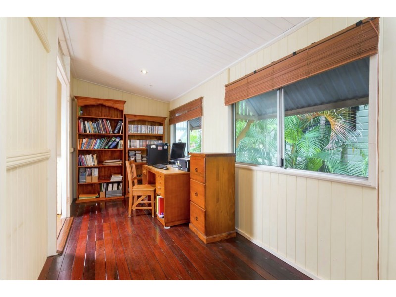 166 Agnew Street, Morningside QLD 4170