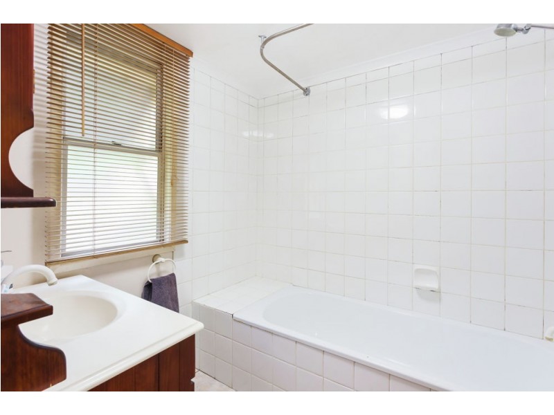 166 Agnew Street, Morningside QLD 4170