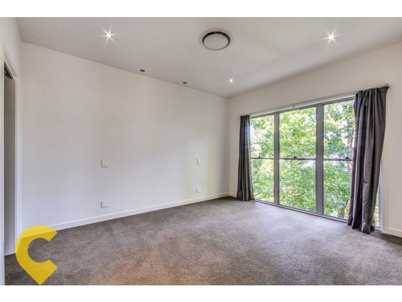 297 Hawthorne Road, Hawthorne QLD 4171