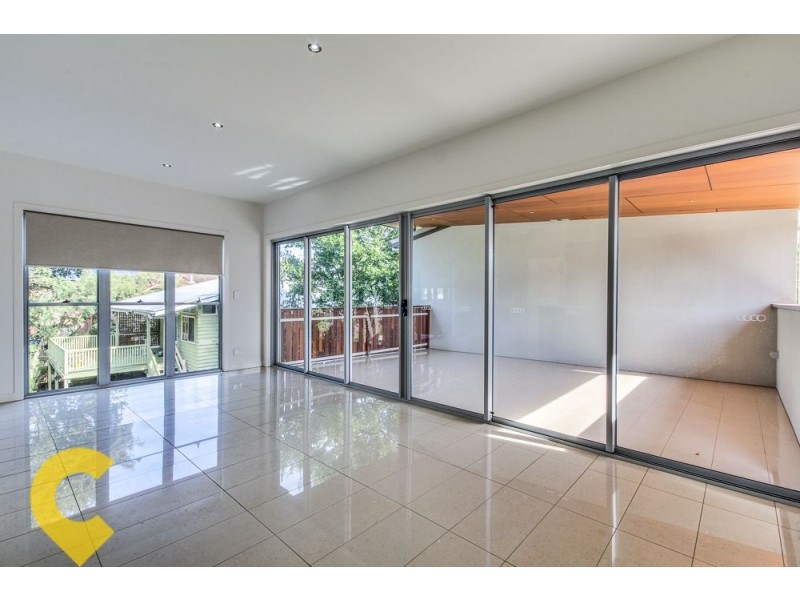 297 Hawthorne Road, Hawthorne QLD 4171