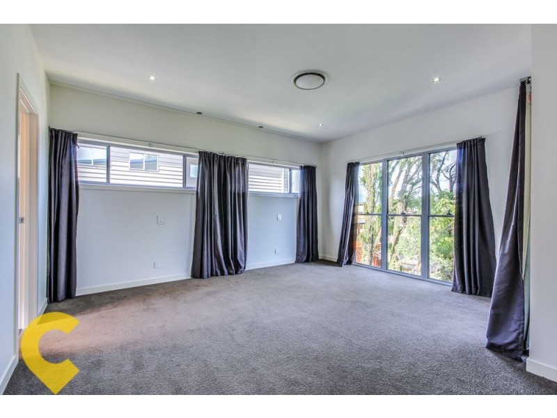 297 Hawthorne Road, Hawthorne QLD 4171