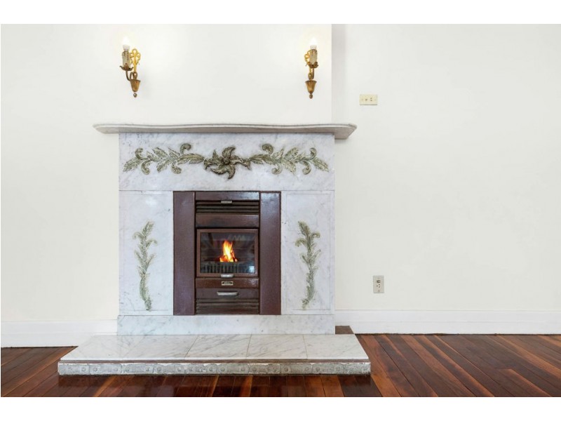 15 Quarry Street, Hamilton QLD 4007