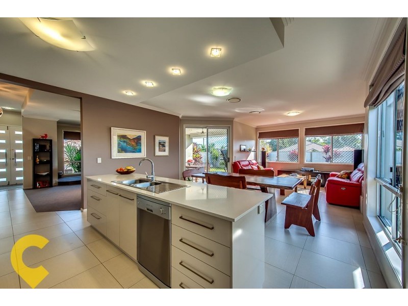 2 Bridget Court, Middle Ridge QLD 4350