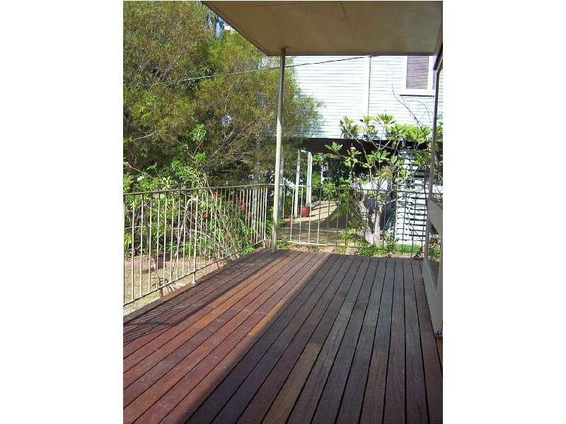 4 Heilbromm Street, Stafford Heights QLD 4053