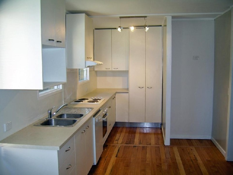 4 Heilbromm Street, Stafford Heights QLD 4053