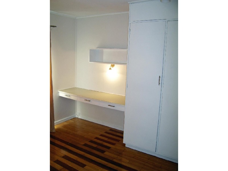 4 Heilbromm Street, Stafford Heights QLD 4053