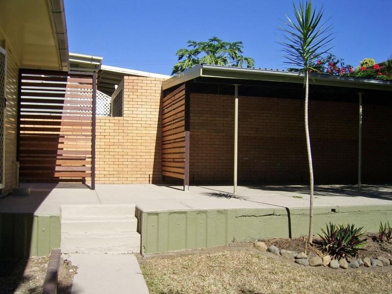 4 Heilbromm Street, Stafford Heights QLD 4053