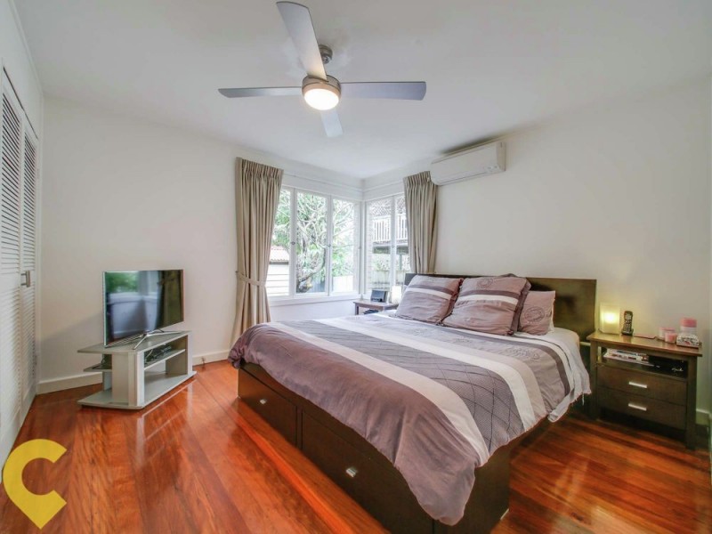 311 Kitchener Road, Stafford Heights QLD 4053