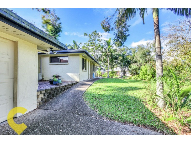 1 Hinchcliffe Street, Tanah Merah QLD 4128