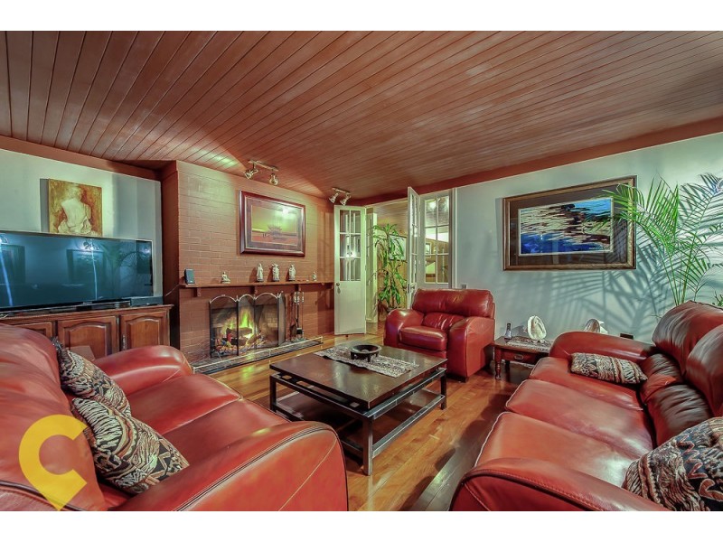 18 Amott Street, Stafford Heights QLD 4053