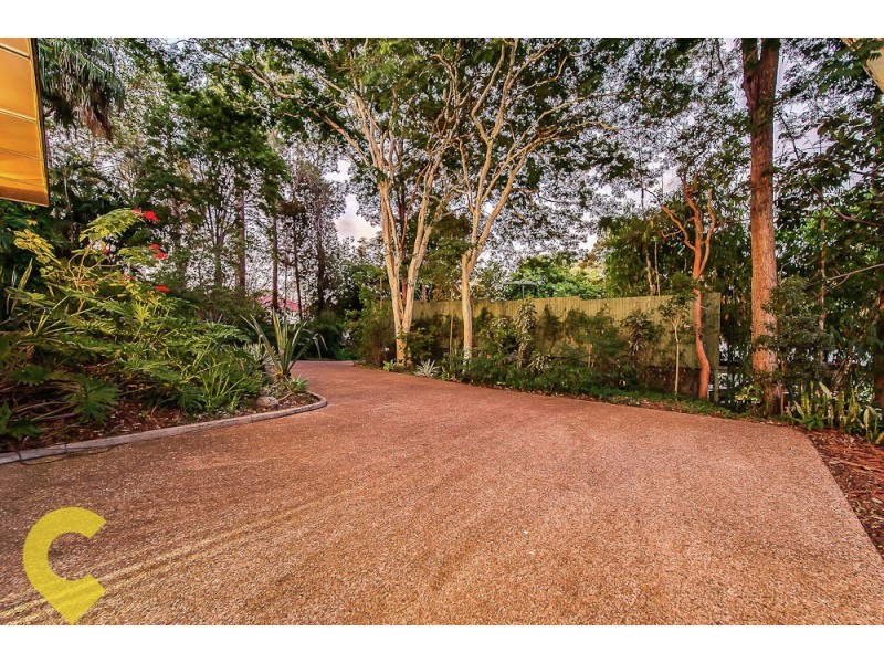 18 Amott Street, Stafford Heights QLD 4053