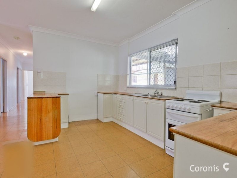 103 Railway Parade, Thorneside QLD 4158