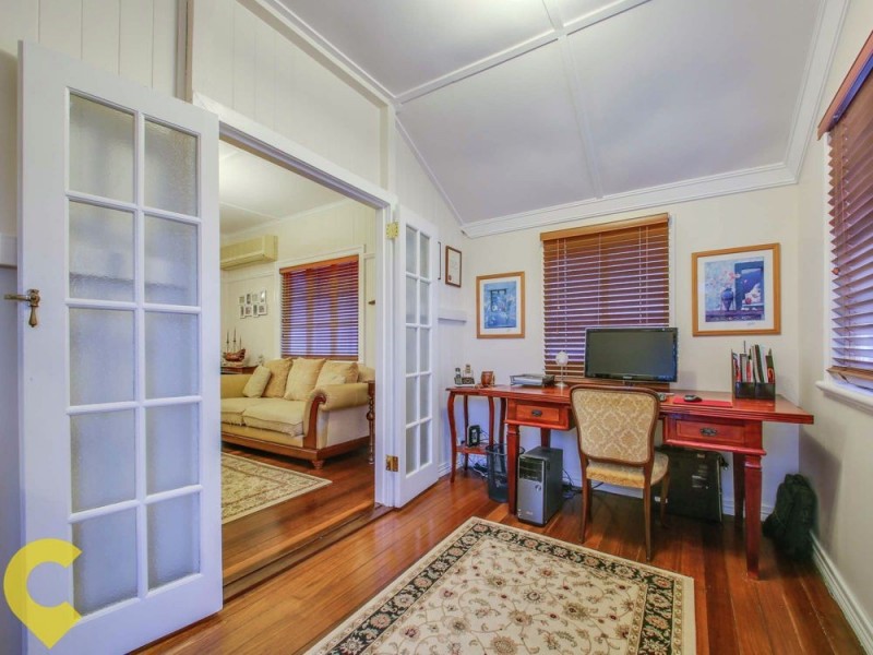 37 Lennon Street, Stafford QLD 4053