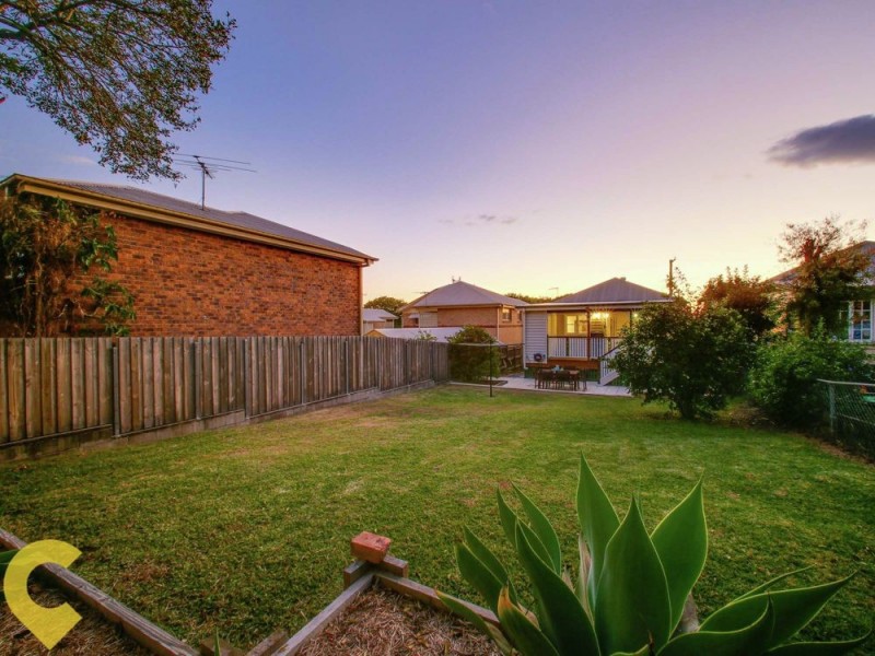 37 Lennon Street, Stafford QLD 4053