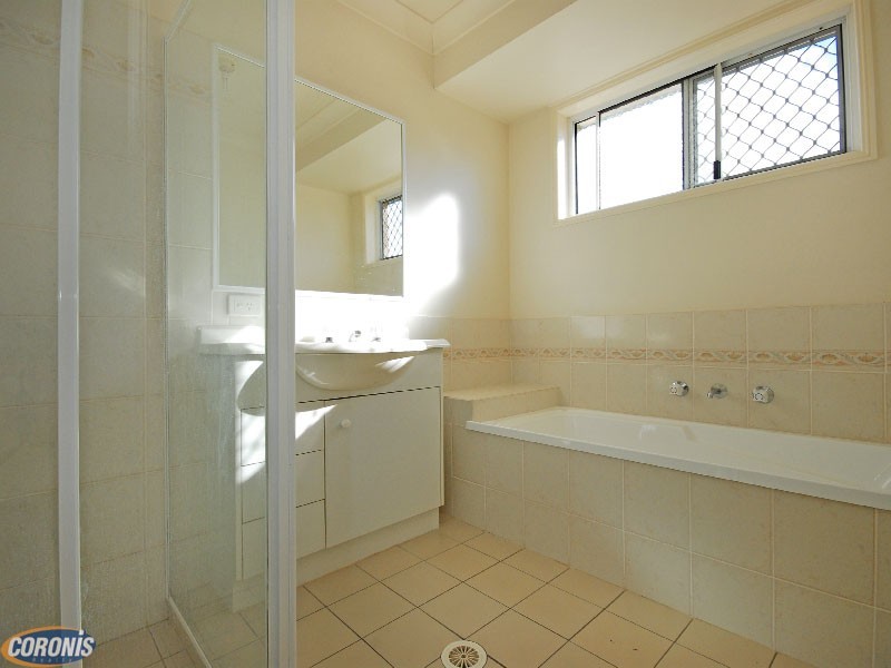 146 Silkyoak Crescent, Fitzgibbon QLD 4018