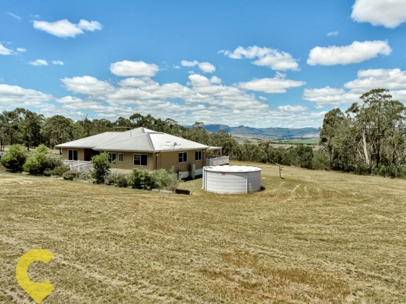 193 Golf Club Lane, Loch Lomond QLD 4370
