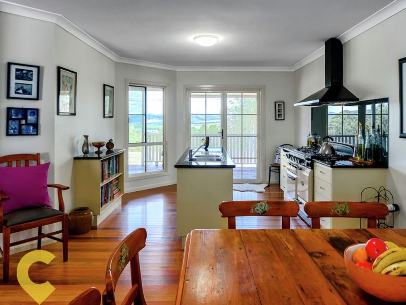 193 Golf Club Lane, Loch Lomond QLD 4370