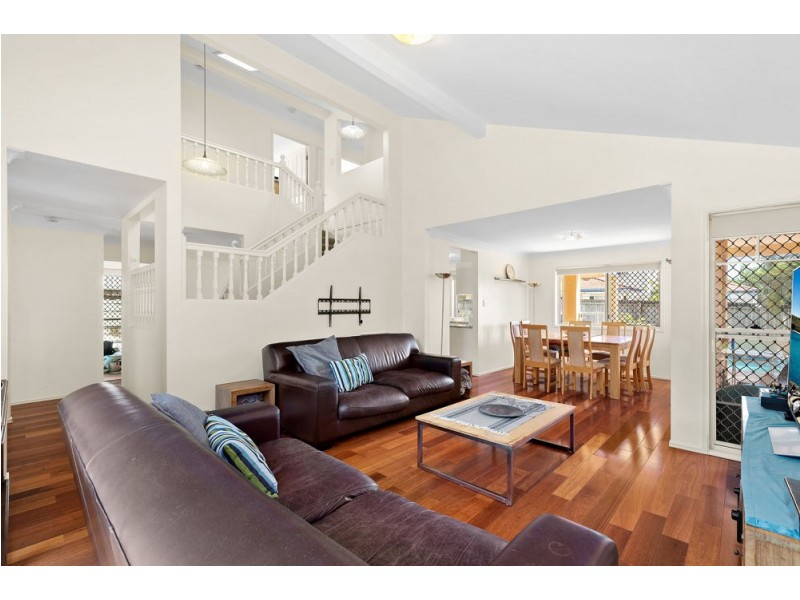 176 Galaxy Street, Bridgeman Downs QLD 4035