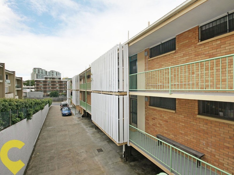 9/6 Riverview Terrace, Hamilton QLD 4007