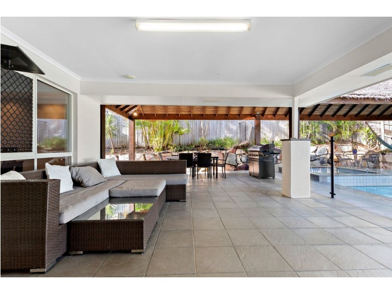 4 Meilland Court, Eatons Hill QLD 4037