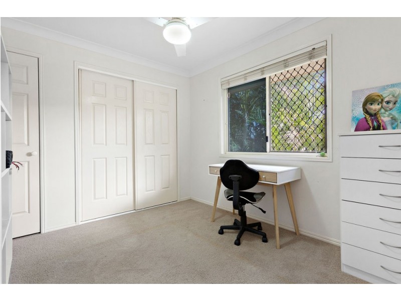 4 Meilland Court, Eatons Hill QLD 4037