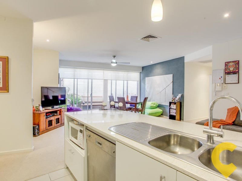 1/146 Prince Edward Parade, Scarborough QLD 4020