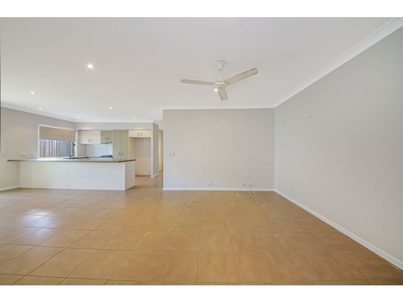 4/73 Glasshouse Circuit, Kallangur QLD 4503