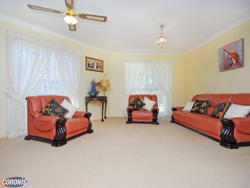 82 Cambridge Crescent, Fitzgibbon QLD 4018