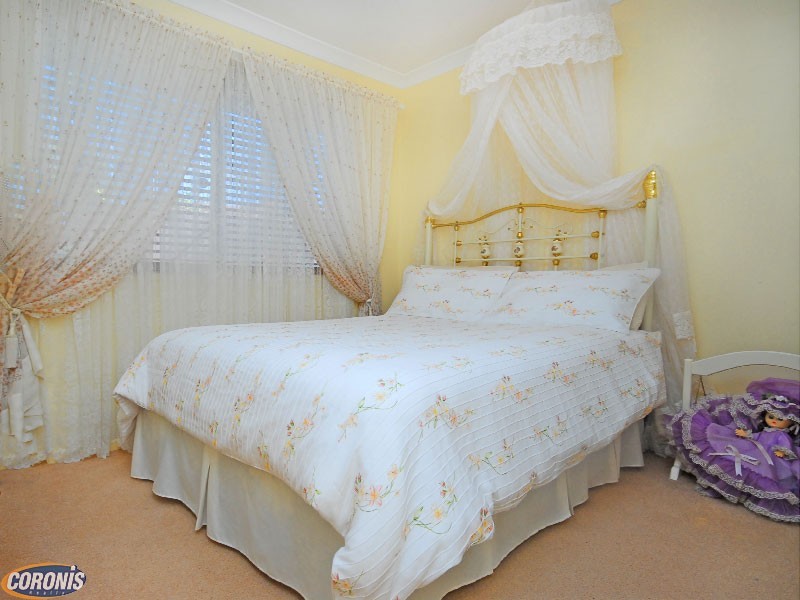 82 Cambridge Crescent, Fitzgibbon QLD 4018