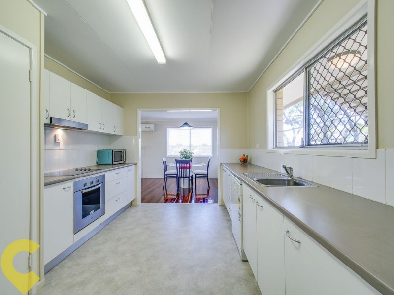 28 Maundrell Terrace, Chermside West QLD 4032