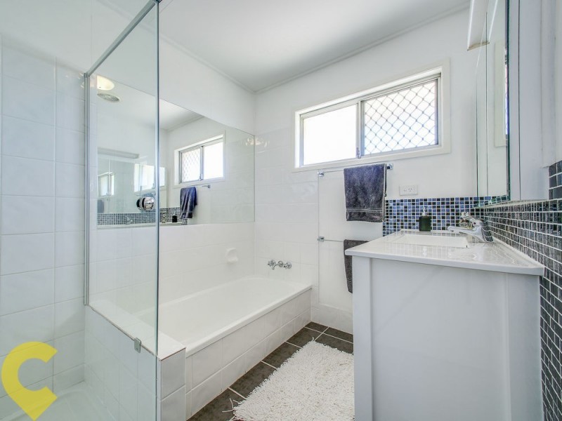 28 Maundrell Terrace, Chermside West QLD 4032
