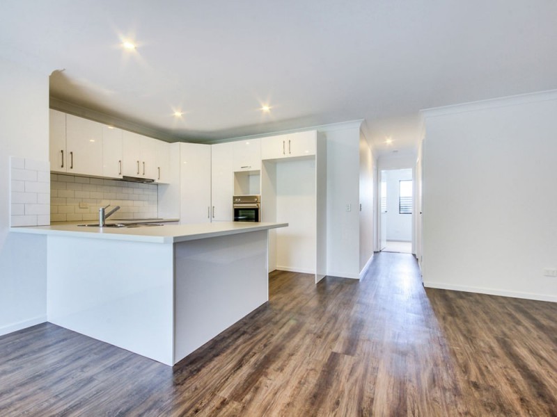 2/2 Gledson Street, Zillmere QLD 4034