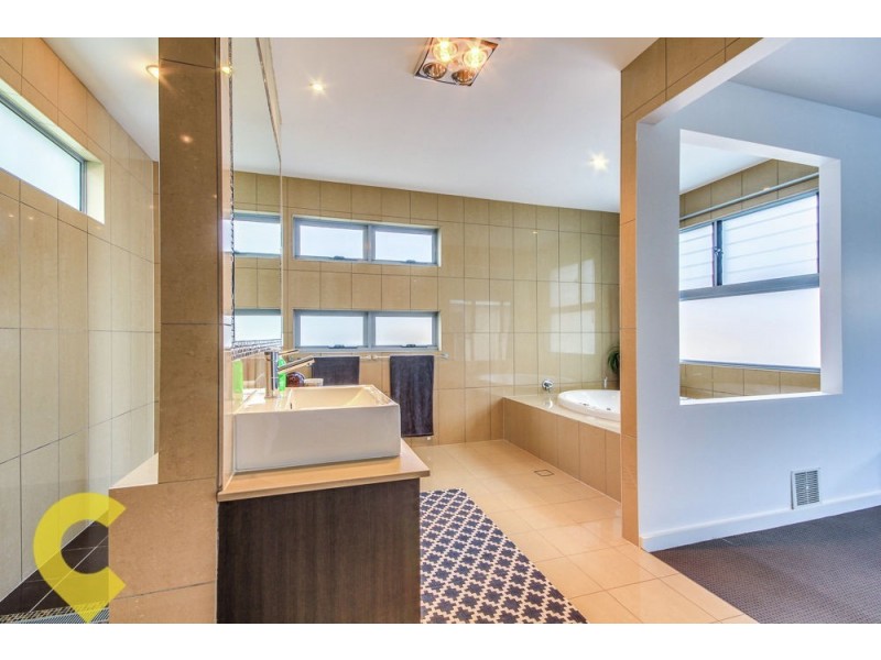 80 Casuarina Street, Bridgeman Downs QLD 4035