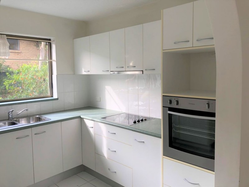 2/14 Lucinda Street, Taringa QLD 4068