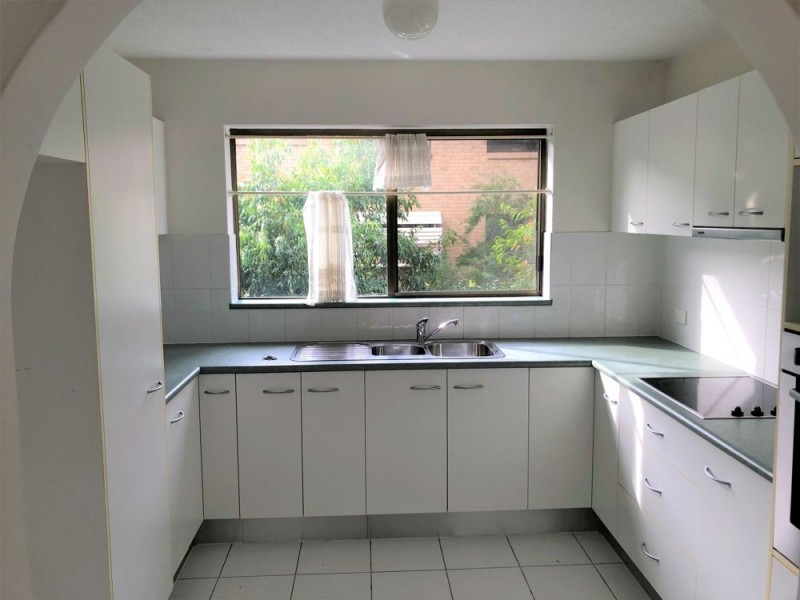 2/14 Lucinda Street, Taringa QLD 4068