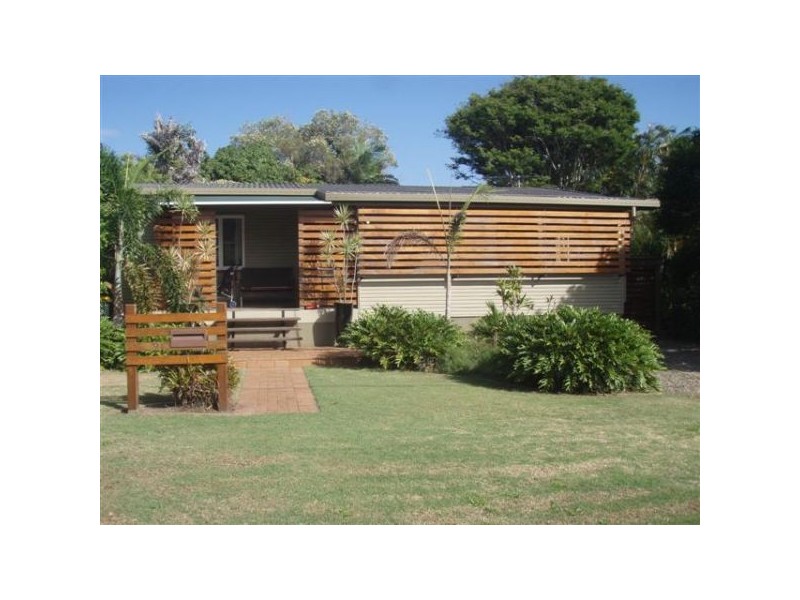 2 Savannah Street, Redcliffe QLD 4020