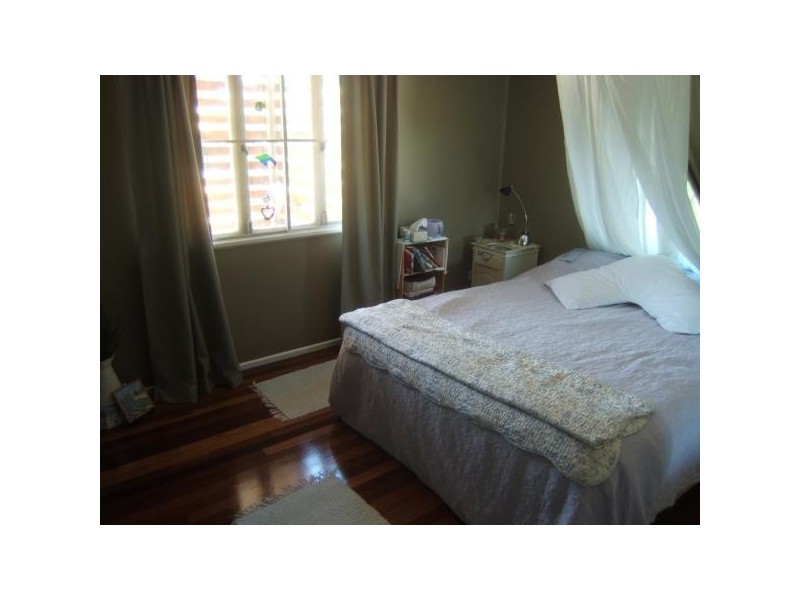 2 Savannah Street, Redcliffe QLD 4020