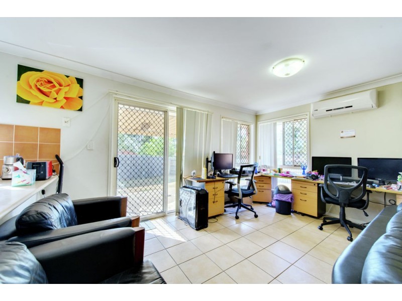 20 Somerwil Crescent, Bellbird Park QLD 4300