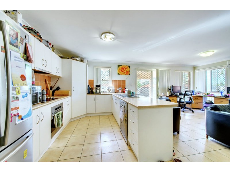 20 Somerwil Crescent, Bellbird Park QLD 4300