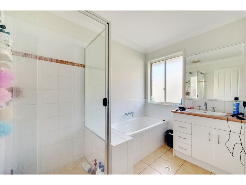 20 Somerwil Crescent, Bellbird Park QLD 4300