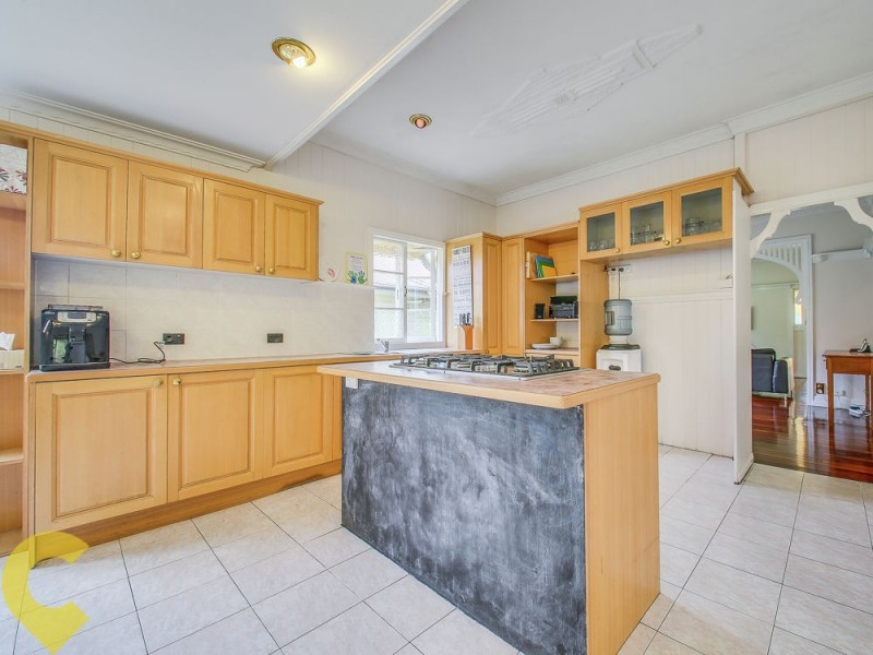 9 Crawford Avenue, Stafford QLD 4053